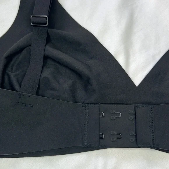 SKIMS Naked Plunge Bra. Size Large DD - Picture 8 of 11